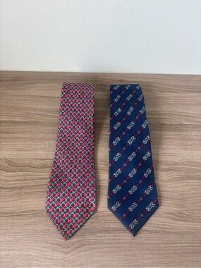 Hermes Tie 100% Silk *VINTAGE* Authentic Lot of 2 -7112 FA / 7211 UA